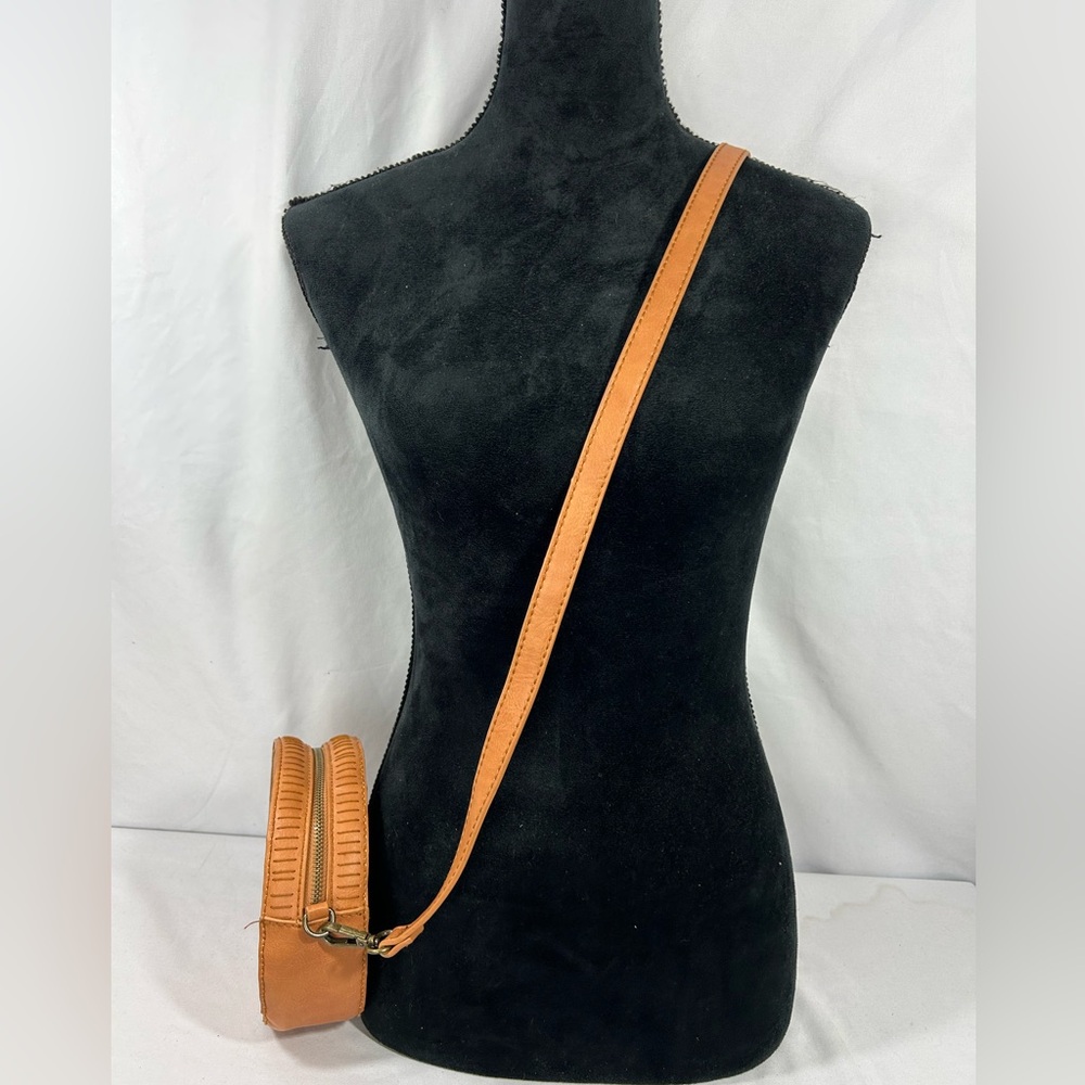 Universal Thread Brown Faux Leather Canteen Crossbody Adjustable Boho